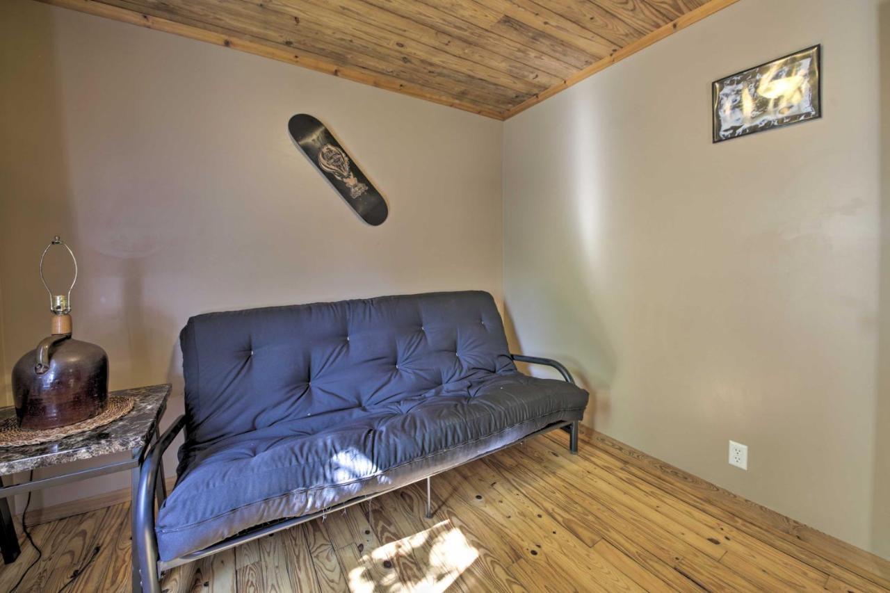 Pet-Friendly Cottage With Fire Pit - 3 Mi To Siu! Carbondale Zewnętrze zdjęcie