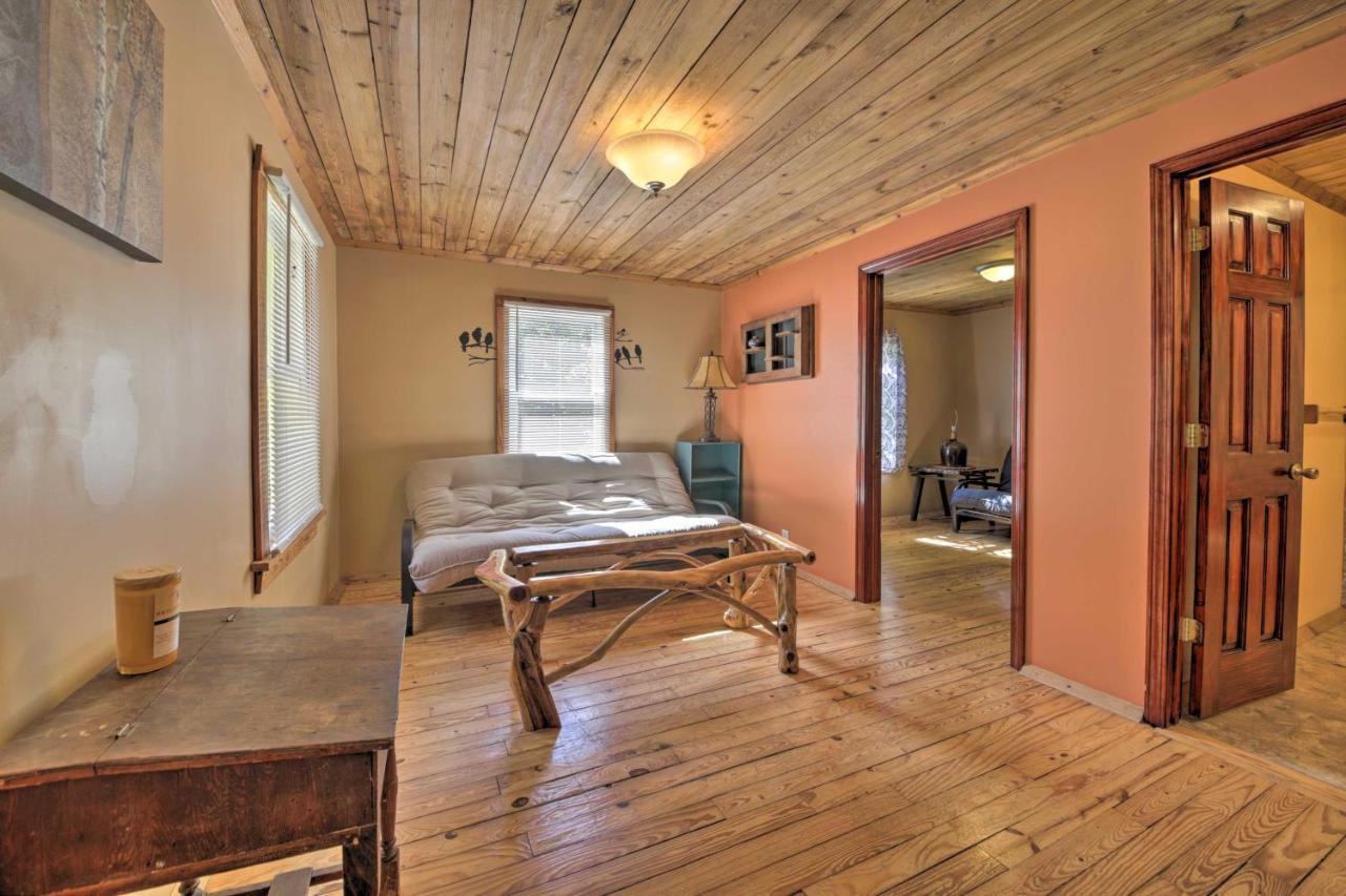 Pet-Friendly Cottage With Fire Pit - 3 Mi To Siu! Carbondale Zewnętrze zdjęcie