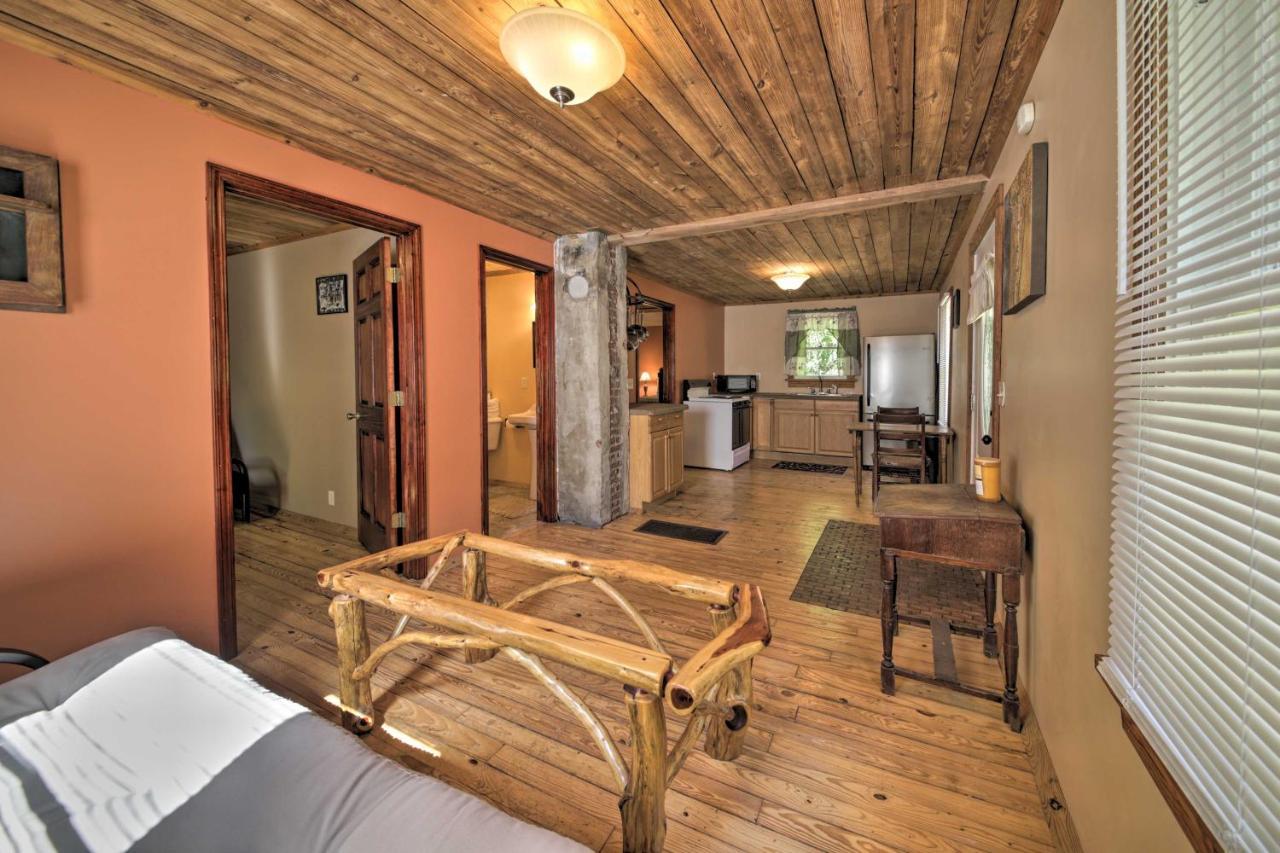 Pet-Friendly Cottage With Fire Pit - 3 Mi To Siu! Carbondale Zewnętrze zdjęcie